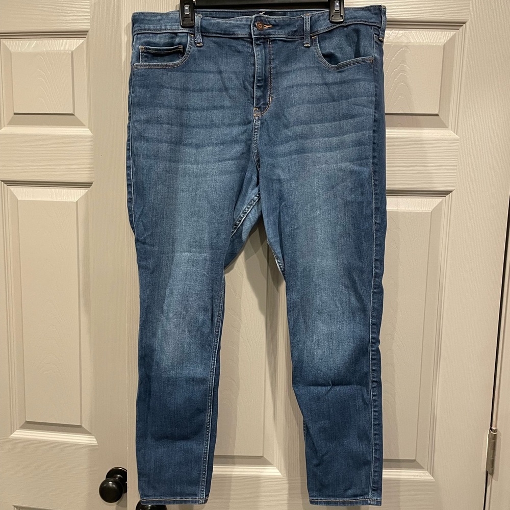 Hollister Curvy High Rise Super Skinny Jeans